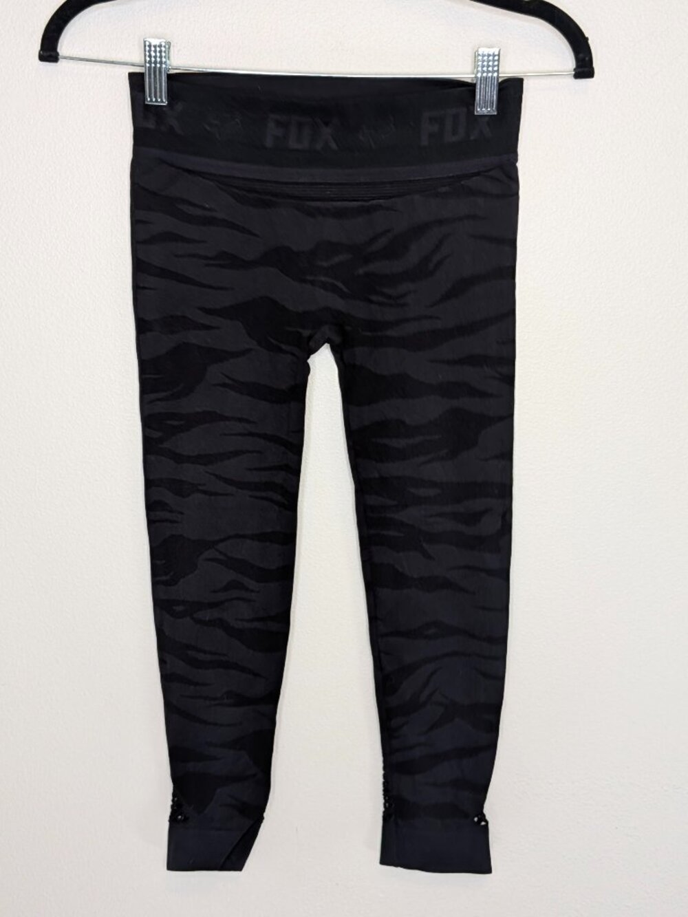 Fox Racing Zebra Camo Print Capri Leggings Workout Seamless XS - Picture 3 of 10